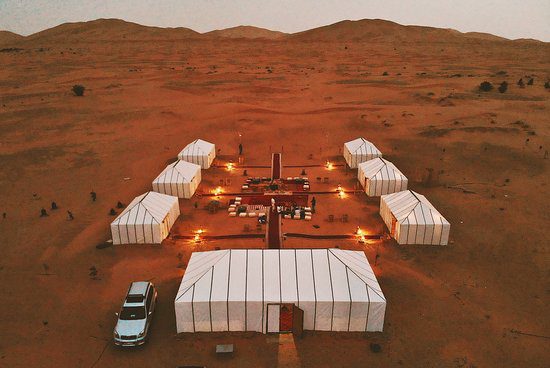 How Cold Does It Get in the Desert at Night? Morocco Guide 3 Luxury Sahara desert camp in Morocco at night